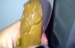 Nymphomane scato va sucer la merde qu’elle vient de chier