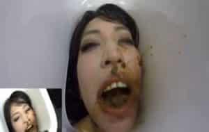 Femme sert de toilette humaine