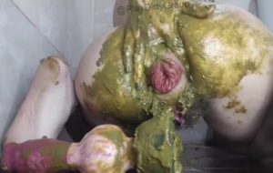 fist fucking et prolapse anal scatophile pleine de caca
