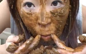 Mangeuse de merde japonaise