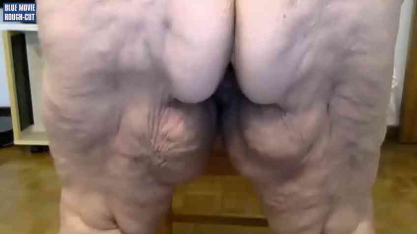 MATURE BBW GROS CUL LACHE UNE GROSSE MERDE DEGUEULASSE !