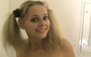 Femme coquine amoureuse du scat