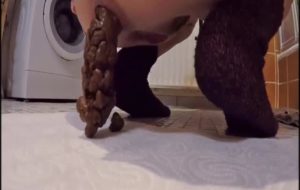 Grosse Merde Chiée Constipée