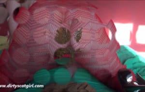 dirty scat girl NEW 10.2..2014 [FILM SCATO]