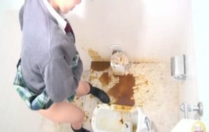 Les étudiantes Japonaises qui ont la diarrhée