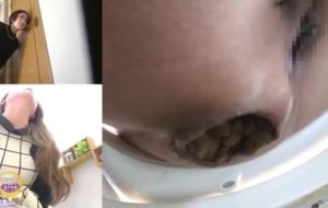 Un étron foncé de la part d’une belle fille japonaise
